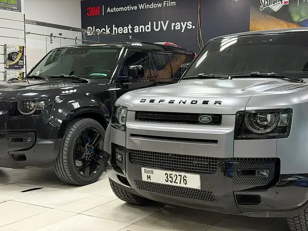 Defenders with 3M Banners